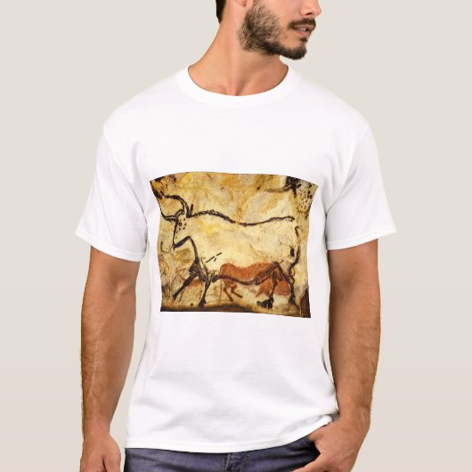 Red Bull', Lascaux, Dordogne_Art of Antiquity T-shirt (Voorkant)
