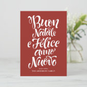 Red Buon Natale e Felice Anno Nuovo Script Feestdagenkaart (Staand voorkant)
