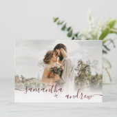 Red burgundy minimalistisch script 5 foto's bruilo kaart (Staand voorkant)