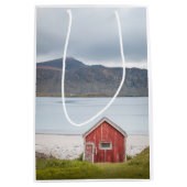 Red Cabin Ramberg Lofoten Medium Cadeauzakje (Voorkant)