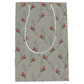 Red Cardinal Perched on a Tree Branch Gift Bag Medium Cadeauzakje (Voorkant)