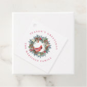 Red Cardinal Wreath Season's Groeten Gift Labels (In situ)