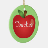 Red Cartoon Apple on Green met tekstleraar Keramisch Ornament (Rechts)