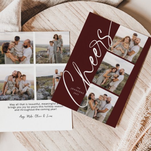 Red Cheers Minimal Modern Elegant Kerstscript Feestdagenkaart