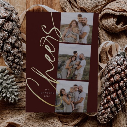 Red Cheers Minimal Modern Elegant Kerstscript Folie Feestdagenkaart