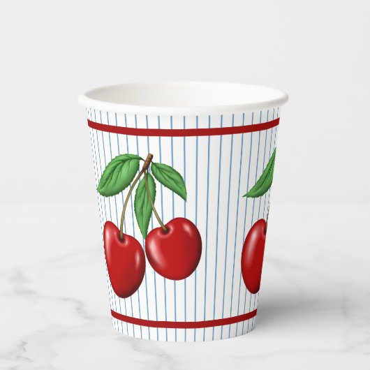 Red Cherries op Blue Stripes Graphic Pattern Papieren Bekers (Voorkant)