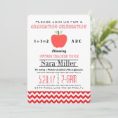 Red Chevron/Apple Teacher Afstuderen Invitation Kaart (Staand voorkant)