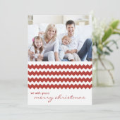 Red Chevron Chic Family Holiday Flat Card Feestdagenkaart (Staand voorkant)