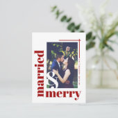 Red Chic Married en Merry Foto Kerstfeestdag Briefkaart (Staand voorkant)