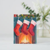 Red Christmas Stockings Fireplace Watercolor Feestdagenkaart (Staand voorkant)