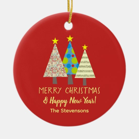 Red Christmas Tree Family Name Keramisch Ornament (Voorkant)