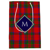 Red Christmas Wool Texture Plaid with Monogram Medium Cadeauzakje (Voorkant)