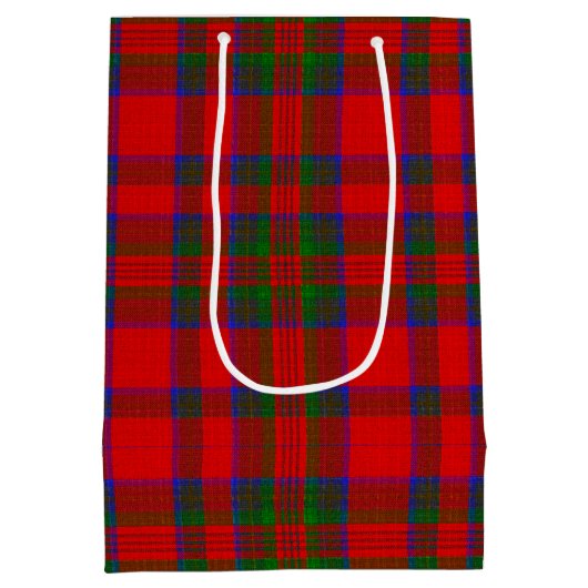 Red Christmas Wool Texture Plaid with Monogram Medium Cadeauzakje (Achterkant)