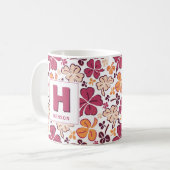 Red Clover Shamrock Monogrammed St. Patrick's Day Koffiemok (Voorkant links)