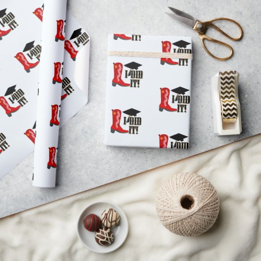 Red Cowboy Boot Afstudeerder Pet en Diploma Afstud Cadeaupapier (Crafts)