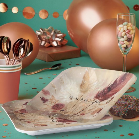 Red Cream Boho Feather Floral Papieren Bordje (Multi)