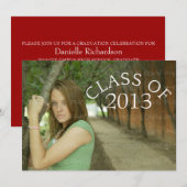 Red Curved Typography Afstuderen Invite Kaart (Voorkant / Achterkant)