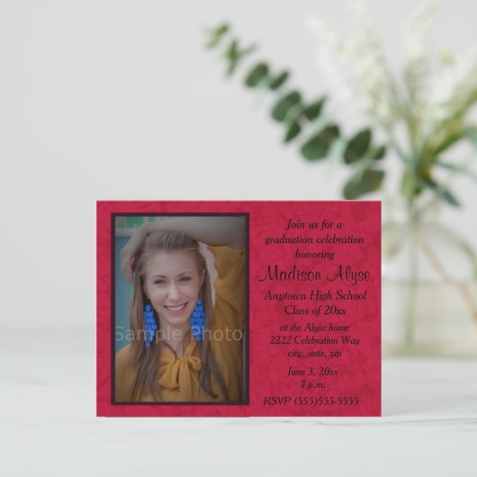 Red Custom Photo Afstuderen Celebration Invitation Uitnodiging Briefkaart (Staand voorkant)