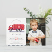 Red Cute Garbage Truck Kinder Foto Birthday Invite Bedankkaart (Staand voorkant)