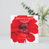 Red Dahlia Floral Party Invitation Kaart (Staand voorkant)