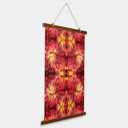 Red Dahlia Flower Abstract Nature Pattern Hangend Wandkleed (Gebogen)