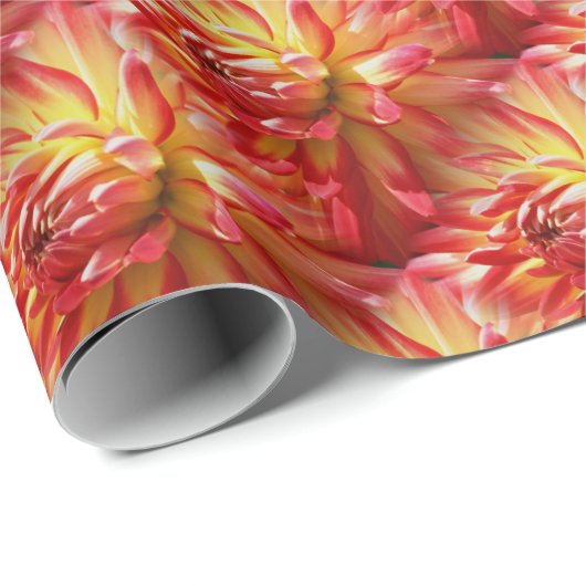 Red Dahlia Flower Pattern Natuur Cadeaupapier (Rol Hoek)