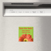 Red Daisy Flower Save the Date Custom Magneet (Insitu (Vaatwasser))