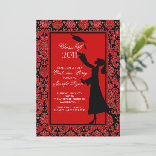 Red Damask Afstuderen Invitation Silhouette Afstud Kaart (Staand voorkant)