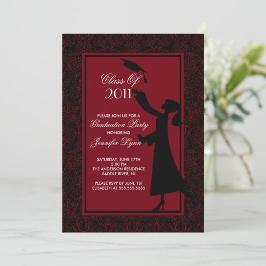 Red Damask Afstuderen Invitation Silhouette Afstud Kaart (Staand voorkant)