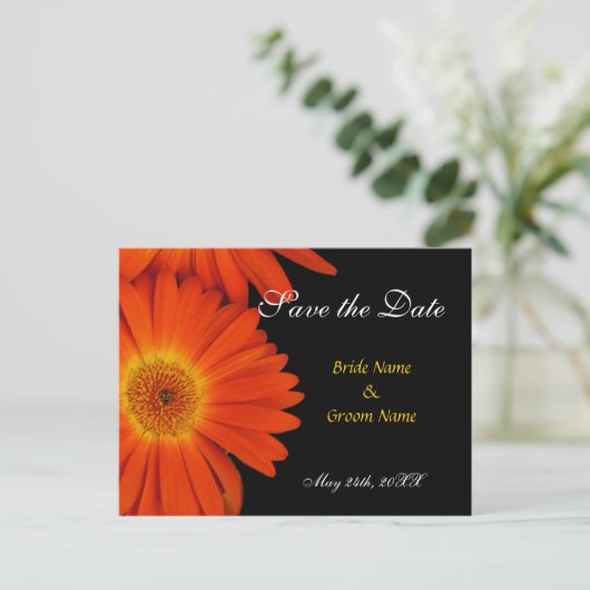 red de date , gerbera daisy aankondigingskaart (Staand voorkant)