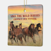 Red de wilde paarden keramisch ornament (Links)