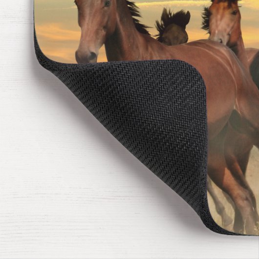 Red de wilde paarden muismat (Hoek)