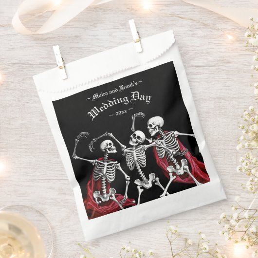 Red Death Dancing Skeletten Gotische bruiloft Bedankzakje (Geknipt)
