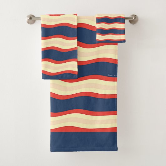 Red DK Blue Wavy Creme Bad Handdoek (Insitu)