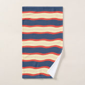 Red DK Blue Wavy Creme Bad Handdoek (Handdoek)