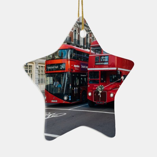 Red Double Decker Buses Keramisch Ornament (Rechts)