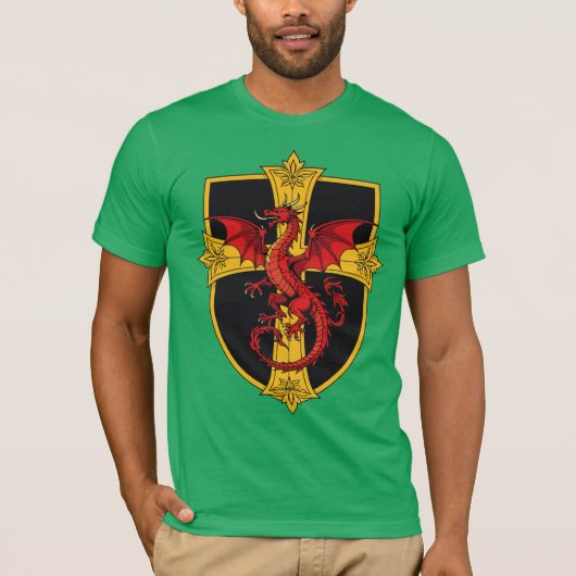 Red Dragon And Medieval Cross T-shirt (Voorkant)