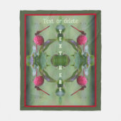 Red Dragonfly on Dogwood Fruit Personated Fleece Deken (Voorkant)