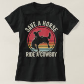 Red een paard met een cowboy t-shirt (Design voorkant)
