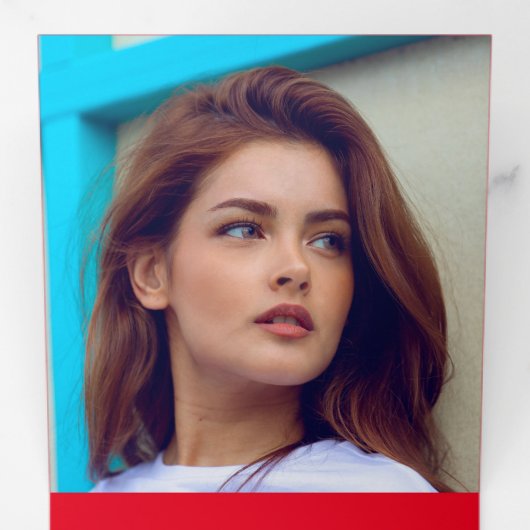 Red Elegant Classy 8 Foto Afstuderen Drieluik Aankondiging (Binnenzijde eerst)