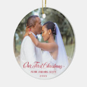 Red Elegant Script Foto van ons eerste kerstfeest Keramisch Ornament (Links)