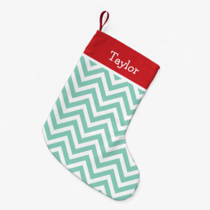 Red en Aqua Holiday Chevron Monogram Kleine Kerstsok