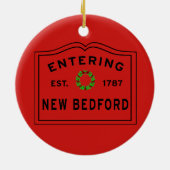 Red en Green, New Bedford Holiday Wreath Keramisch Ornament (Achterkant)