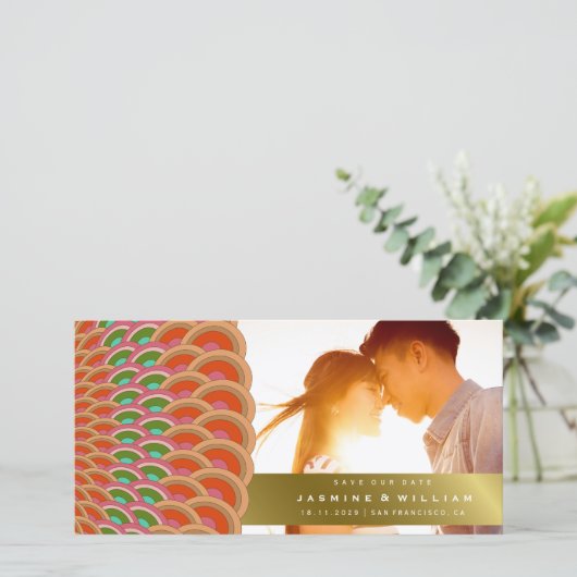 Red- en Jade Art Deco  Scallop Pattern Fan Save The Date (Staand voorkant)