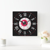 Red Eyeball Inside Roman Numerals Vierkante Klok (Huis)