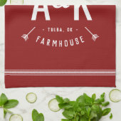Red Farmhouse Arrow Monogram | bewerkbare kleuren Theedoek (Gevouwen)