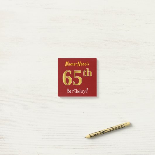 Red, Faux Gold 65th Birthday, met aangepaste naam Post-it® Notes (Op bureau)