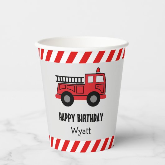 Red Fire Truck Birthday Papieren Bekers (Voorkant)