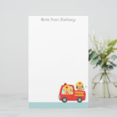Red Fire Truck met Fire Fire Boy and Puppy Briefpapier (Staand voorkant)