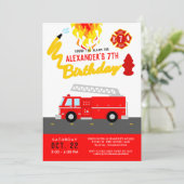Red Fire Truck Party Thema Brandweerman Verjaardag Kaart (Staand voorkant)